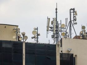 Perú abre línea telefónica contra las "fake news" sobre antenas de telecomunicaciones